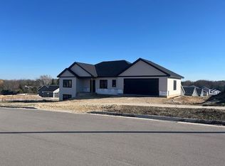 495 Foxfield Ct, Oregon, WI 53575