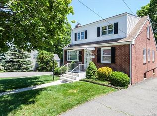 76 Magnolia Ave, West Haven, CT 06516