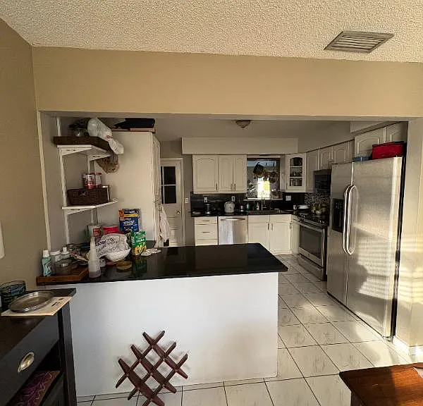 NW 15th Ave — Photo 7