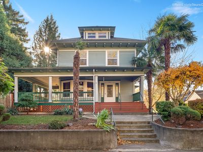902 NE Going St, Portland, OR, 97211