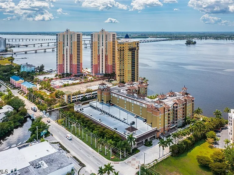 2825 Palm Beach Blvd #210 — Photo 15