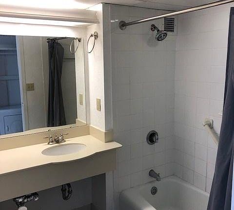 3rd image of 151 E Washington St Unit 323