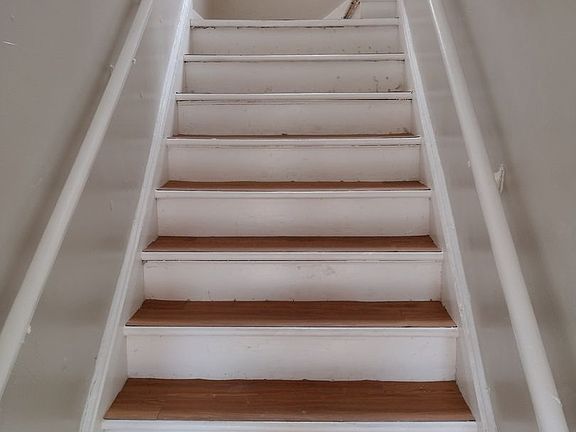 4th image of 751 7th St APT 6