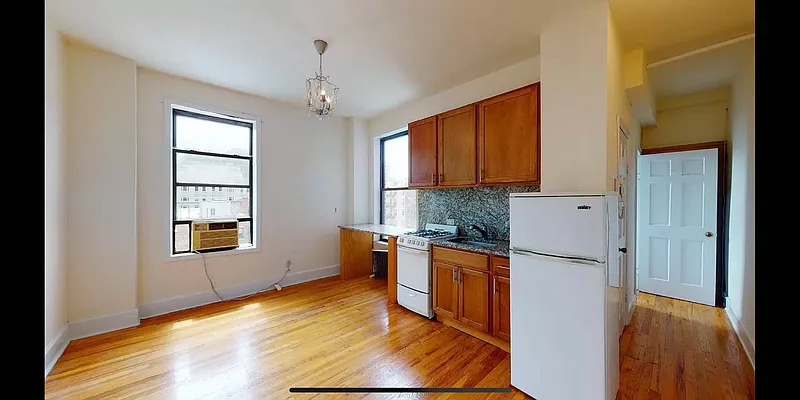 Rented by Bond New York | media 17