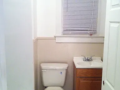 1 bed, 700 sqft, $1,200 — Photo 3