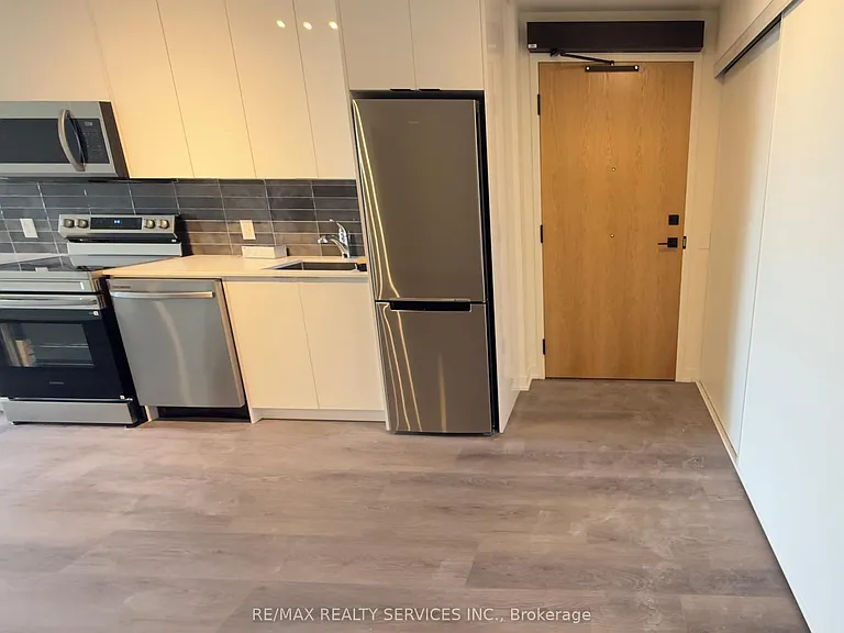 33 Erie Ave #1403 — Photo 8