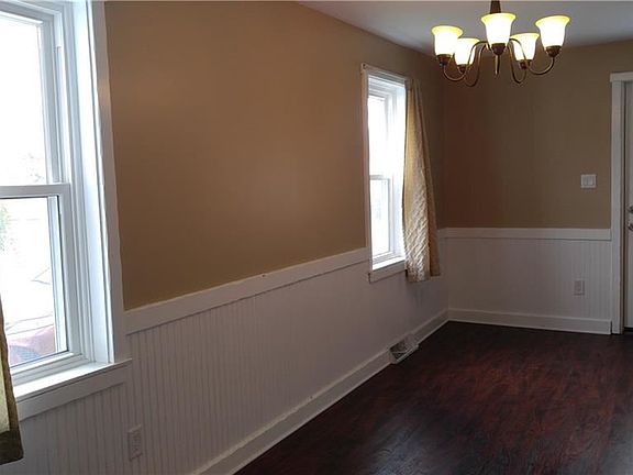 5th image of 395 Oakdale Dr