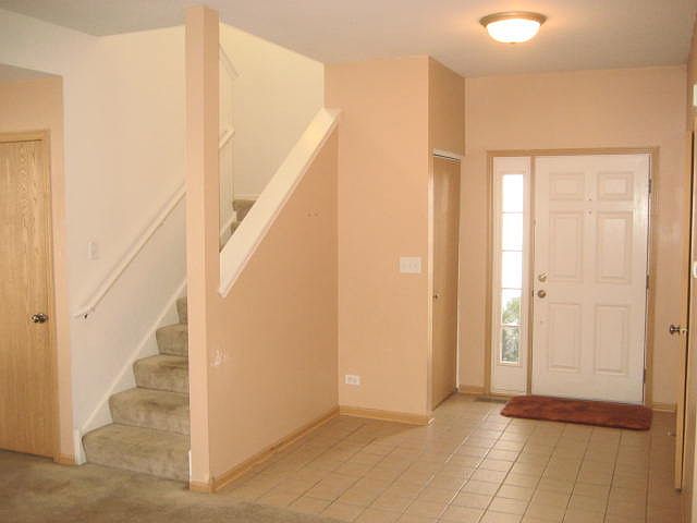 1st image of 1727 S Fallbrook Dr #1727