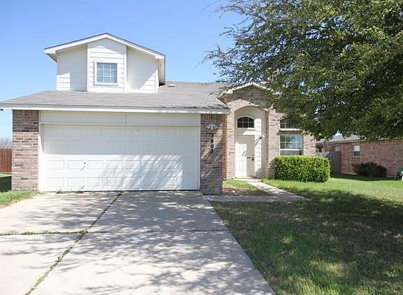 4th image of 3803 Thunder Creek Dr