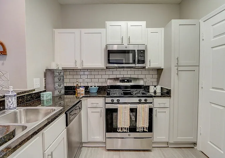 The Heights at Dunwoody — Photo 1