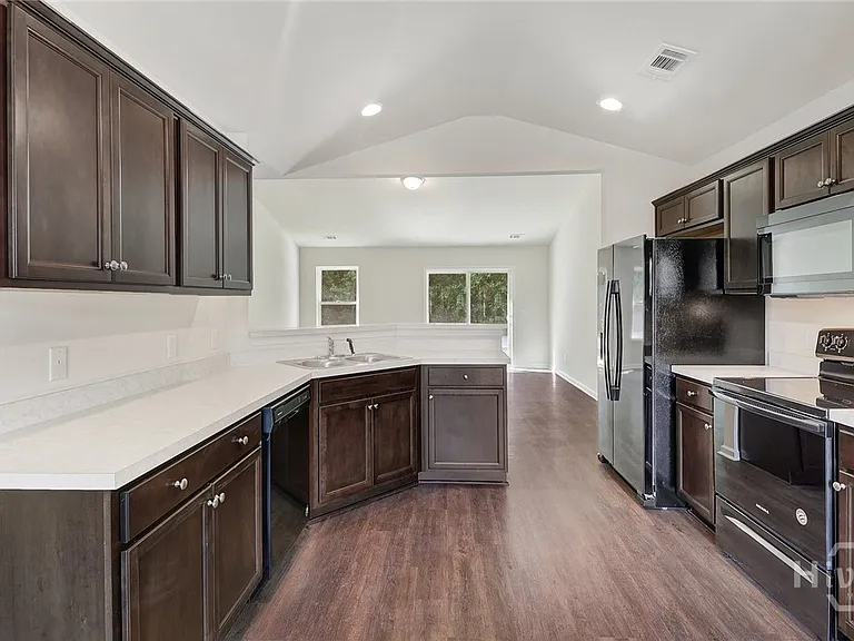 133 Braxton Blvd — Photo 5