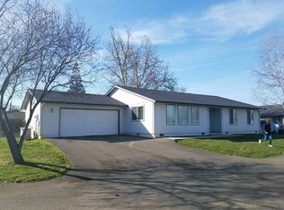 1848 W Stewart Ave, Medford, OR 97501