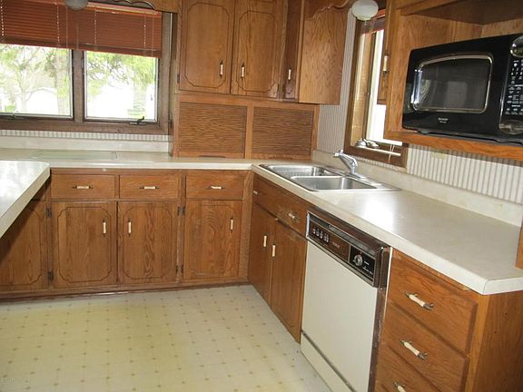 3rd image of 500 6th Ave S