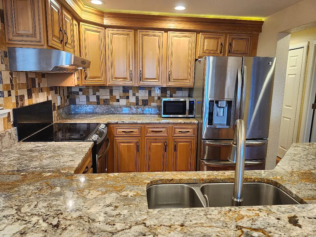 2 bed, 1113 sqft, $2,500 — Photo 2