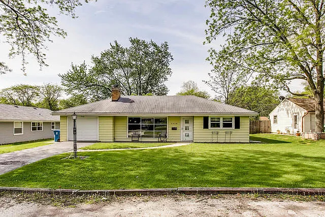 378 California Ave photo 1