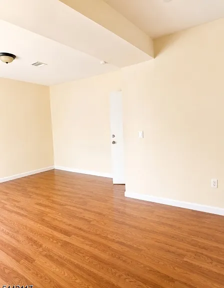 316 Clifton Ave — Photo 5