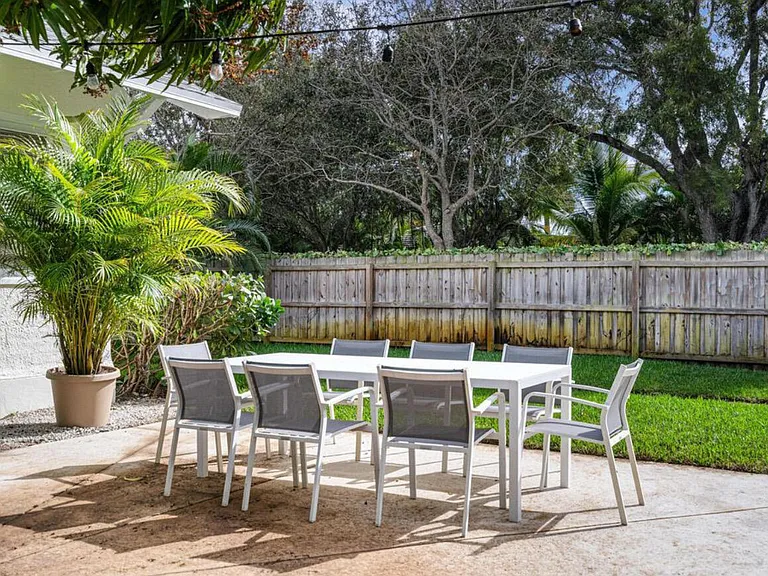 5301 N Flagler Dr — Photo 8