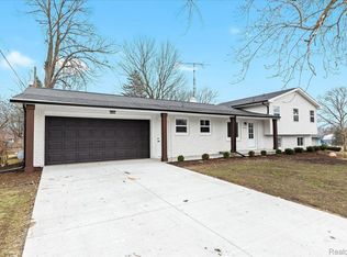 11317 Woodbridge Dr, Grand Blanc, MI