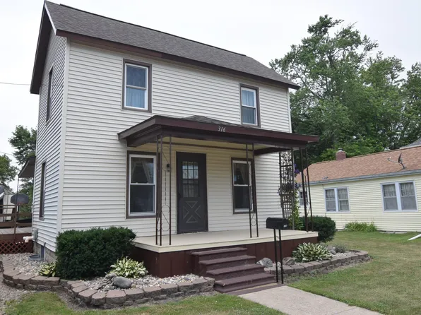 316 1st Ave SW, Clarion, IA 50525