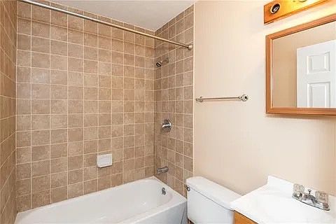 3rd image of 4441 Sweetgum Pl