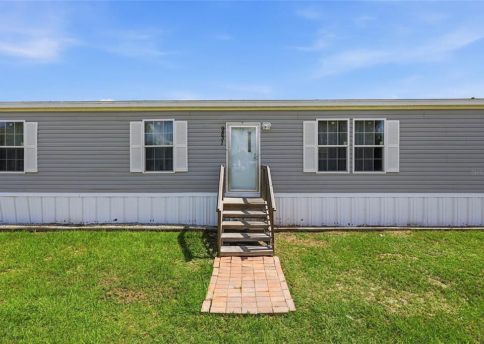 1st image of 9831 NE 100TH STREET