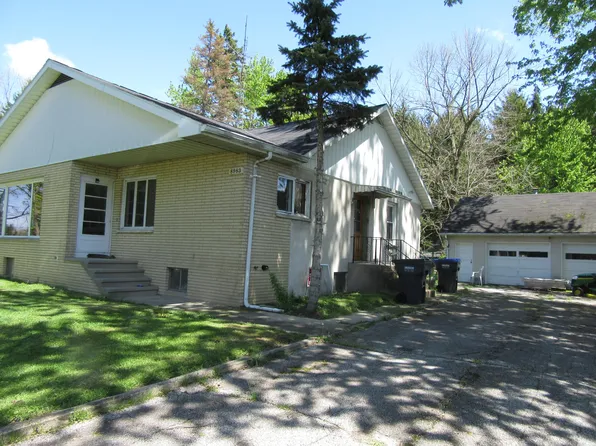 8973 Gast Rd, Bridgman, MI 49106