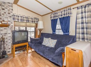 19-20 Hole In The Wall Rd, Wilmington, IL 60481