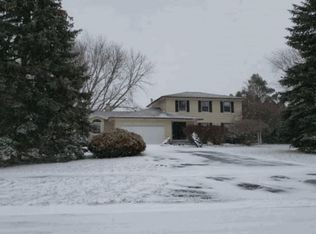 146 Sweet Acres Dr, Rochester, NY 14612