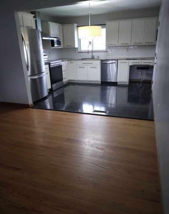 1st image of 351 N Avon Ave