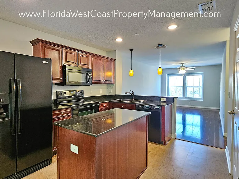 9015 White Sage Loop — Photo 4