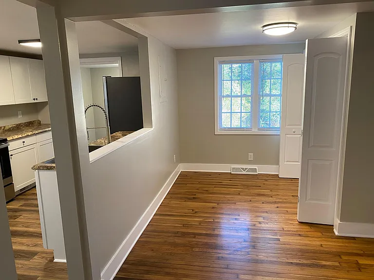 246 Johnson St #B — Photo 12