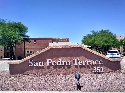 351 E Pearl St #2201 Photo 1