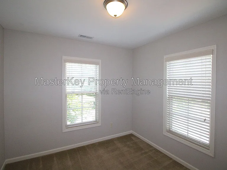 533 Matheson Pl — Photo 15