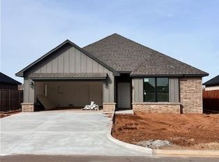 2705 Landrun St, Weatherford, OK 73096