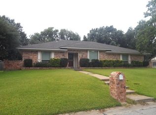 214 Turpin Dr, Highland Village, TX 75077