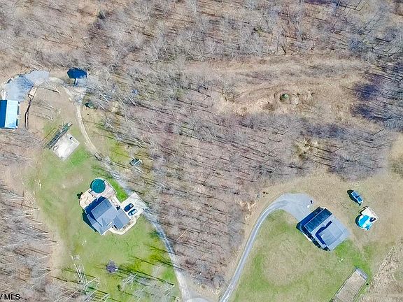 2nd image of 21 Poplar Dr