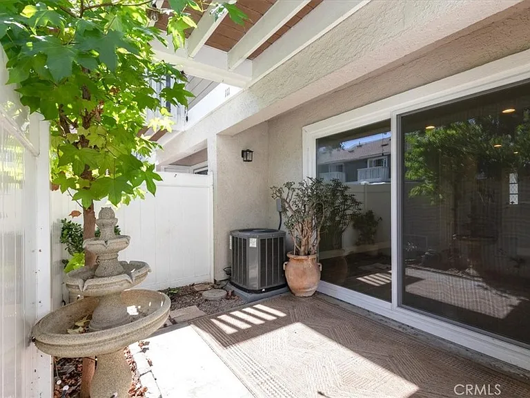 111 Abbeywood Ln — Photo 25