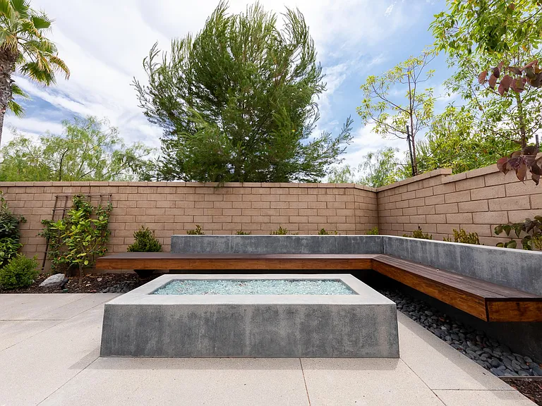 282 Finch — Photo 6