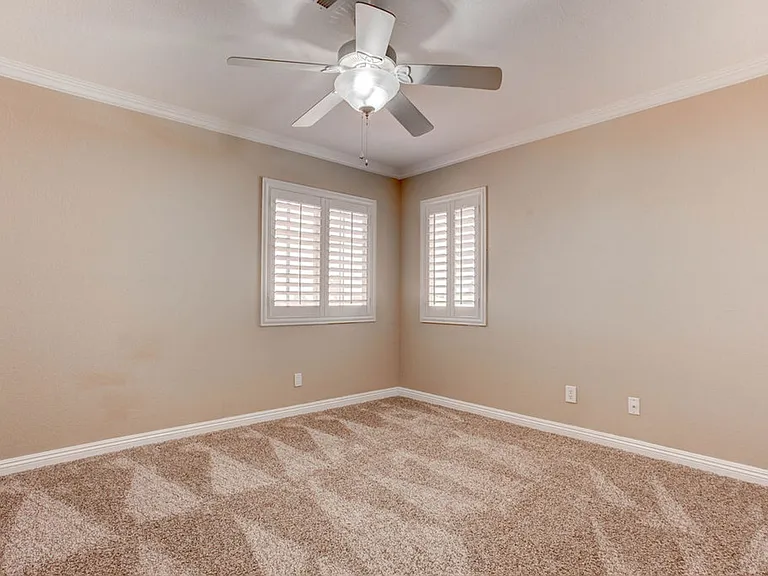 809 Royal Birch Ln — Photo 42