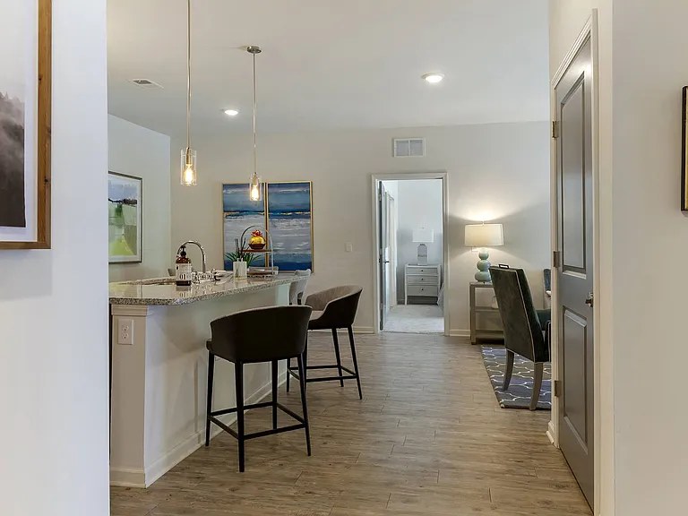 Skyland Exchange Apartments — Photo 6