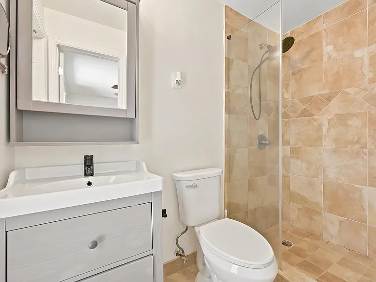1222 SW 5th St — Photo 37