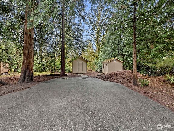 3rd image of 18802 185th Avenue NE
