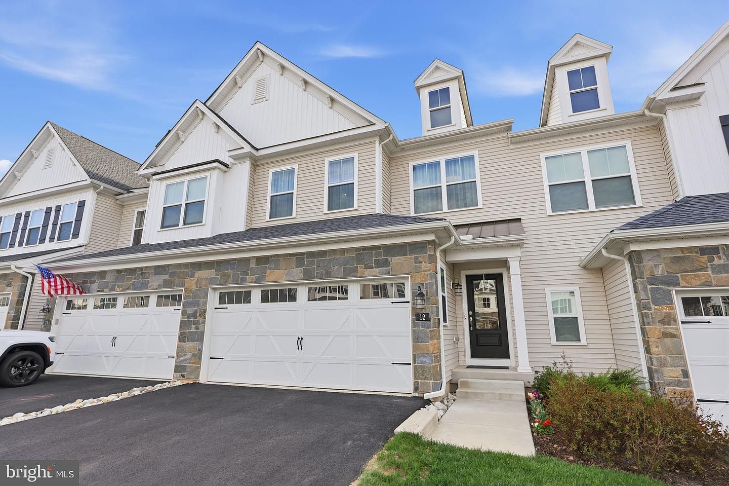 12 Spring Mill Rd