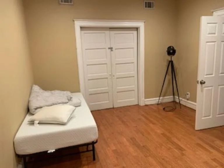1744 Kalorama Rd NW — Photo 3