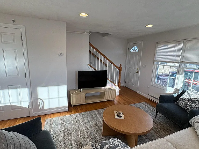 518 High St #A — Photo 8