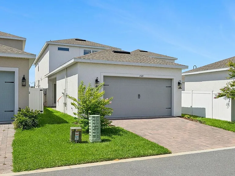 15143 Blue Peacock Ln — Photo 25