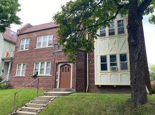 1820 N 1st St APT 3, Milwaukee, WI 53212