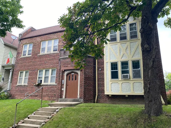 1820 N 1st St APT 3, Milwaukee, WI 53212
