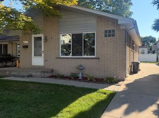 931 3rd St, Wyandotte, MI 48192
