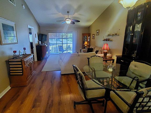 3rd image of 300 Promenade Dr APT 205